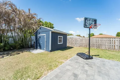 1353 SW Gastador Avenue Port St Lucie FL 34953