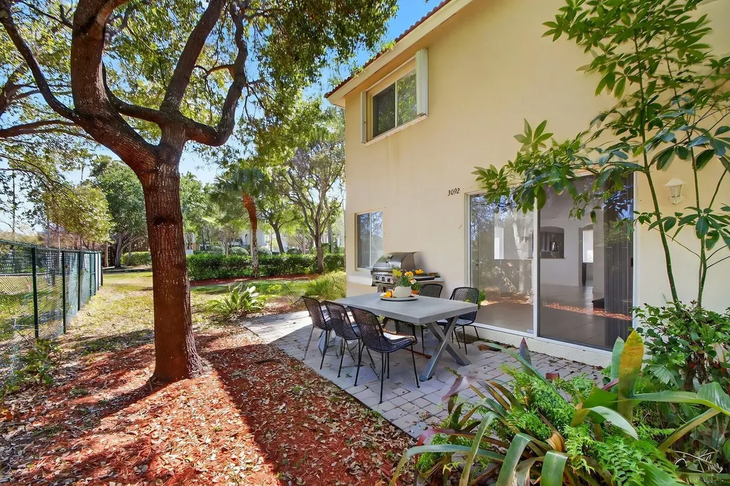 3092 N Evergreen Circle E Boynton Beach FL 33426
