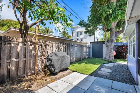 8 Surf Road Boynton Beach FL 33435