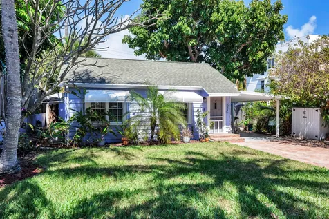 8 Surf Road Boynton Beach FL 33435