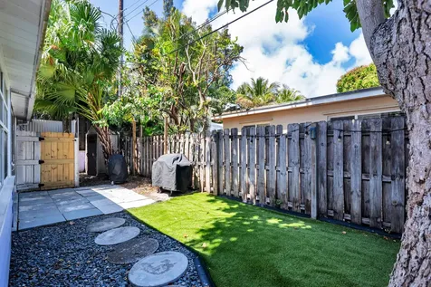8 Surf Road Boynton Beach FL 33435