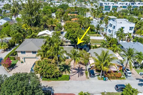 8 Surf Road Boynton Beach FL 33435