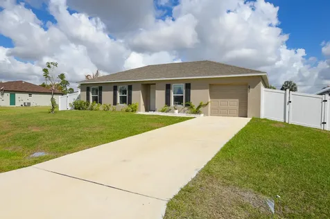 931 SW Sultan Drive Port St Lucie FL 34953