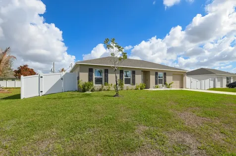 931 SW Sultan Drive Port St Lucie FL 34953