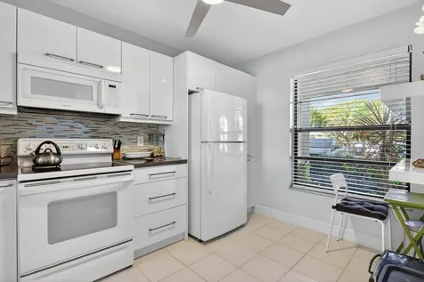 3485 Environ Boulevard Lauderhill FL 33319