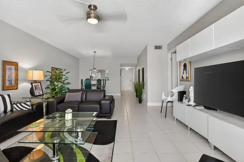 3485 Environ Boulevard Lauderhill FL 33319