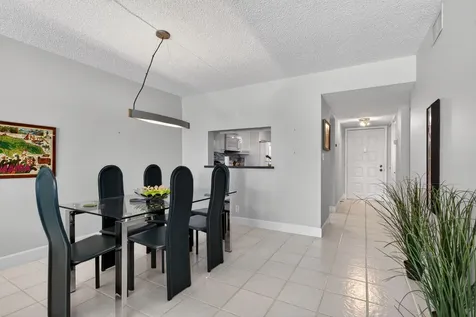 3485 Environ Boulevard Lauderhill FL 33319