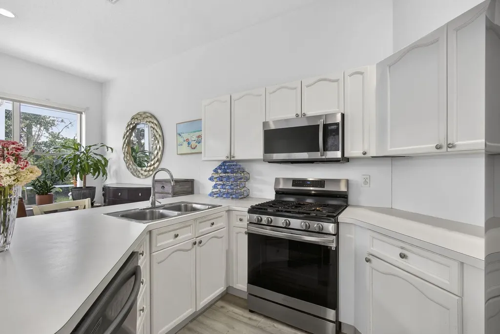 8281 Heritage Club Drive West Palm Beach FL 33412