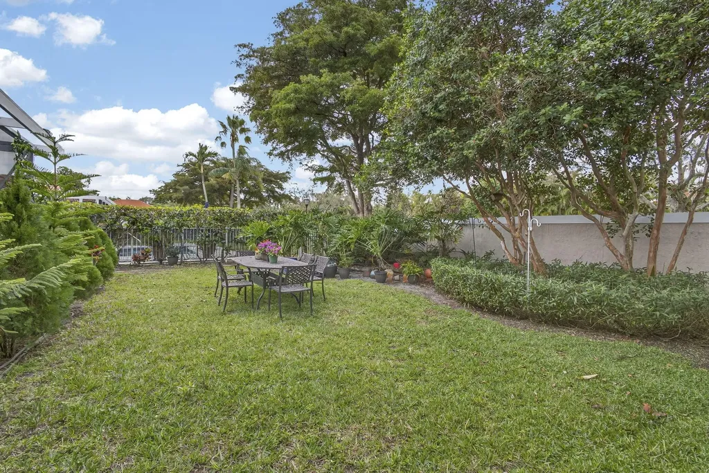 8281 Heritage Club Drive West Palm Beach FL 33412