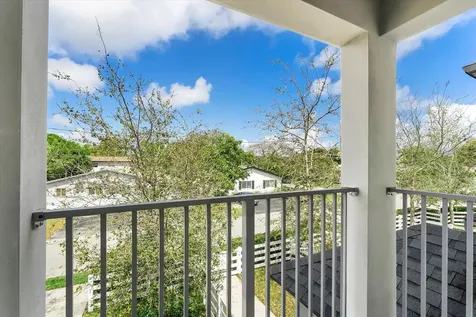 1482 NE 34th Street Oakland Park FL 33334