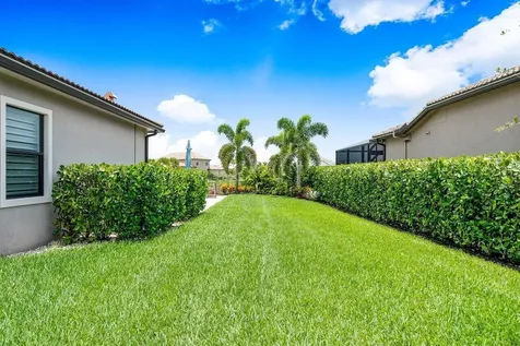 114 Blanca Isle Lane Jupiter FL 33478
