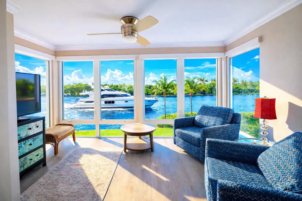 7 Colonial Club Drive Boynton Beach FL 33435