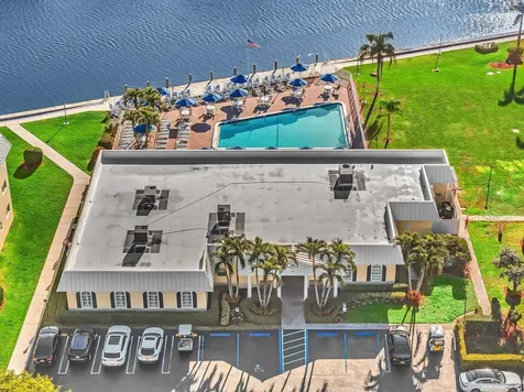 7 Colonial Club Drive Boynton Beach FL 33435