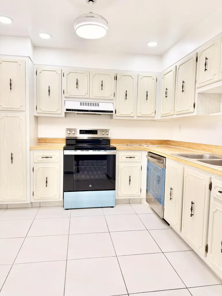 531 N Ocean Boulevard Pompano Beach FL 33062