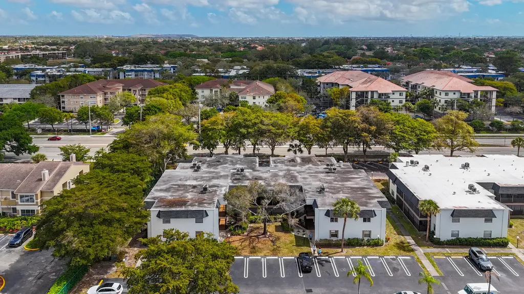 2820 Riverside Drive Coral Springs FL 33065