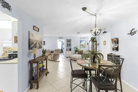 2820 Riverside Drive Coral Springs FL 33065