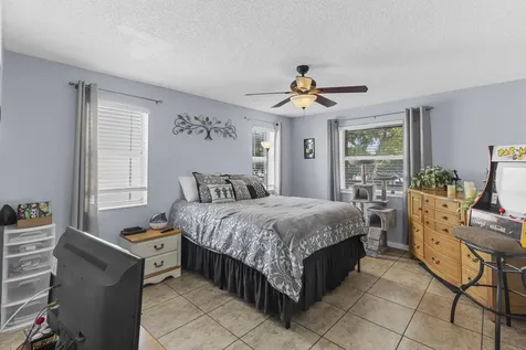 2820 Riverside Drive Coral Springs FL 33065