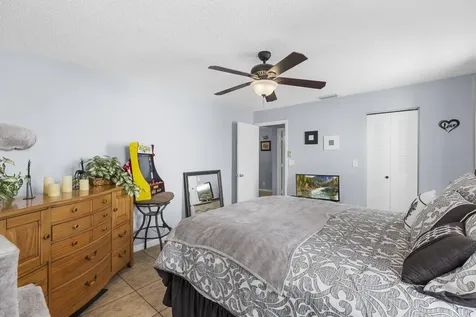 2820 Riverside Drive Coral Springs FL 33065