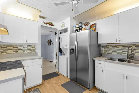 2820 Riverside Drive Coral Springs FL 33065