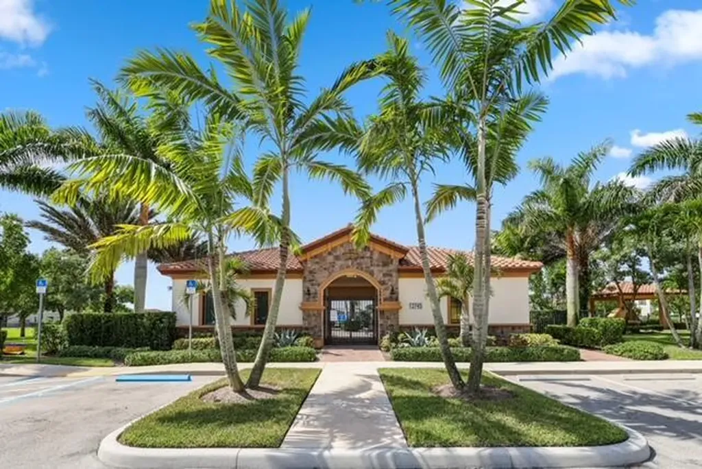 5309 Santa Maria Avenue Boynton Beach FL 33436