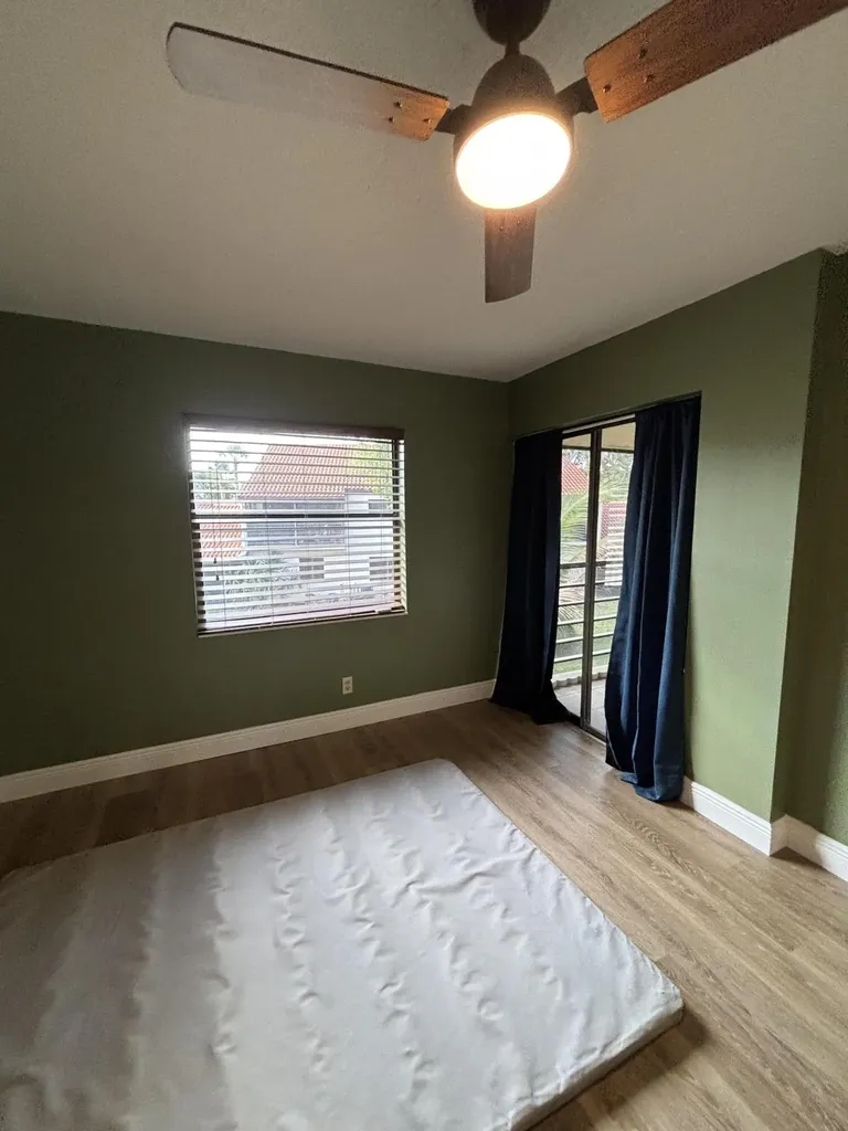 3 Vía De Casas Sur Boynton Beach FL 33426