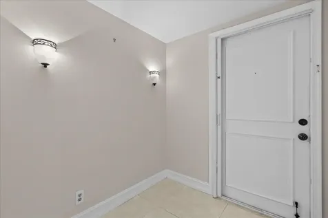1251 SE Sugar Sands Boulevard Riviera Beach FL 33404