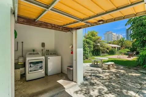 3036 Park Avenue Riviera Beach FL 33404
