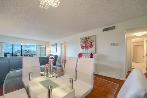 3930 Inverrary Boulevard Lauderhill FL 33319