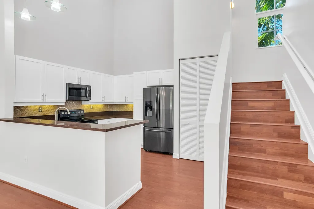 427 SW 13th Terrace Fort Lauderdale FL 33312