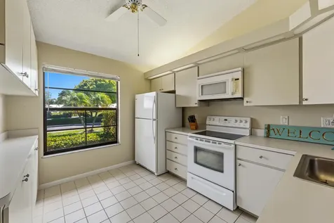 7873 SE Sugar Sand Circle Hobe Sound FL 33455
