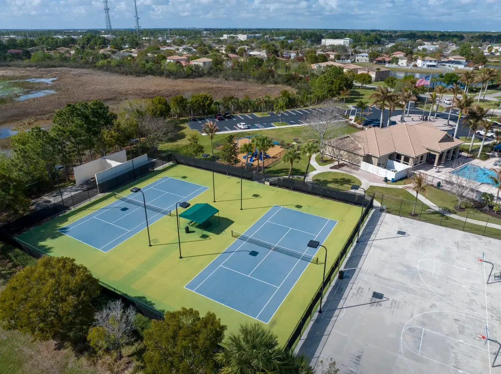 2924 SW Chatham Lane Port St Lucie FL 34953