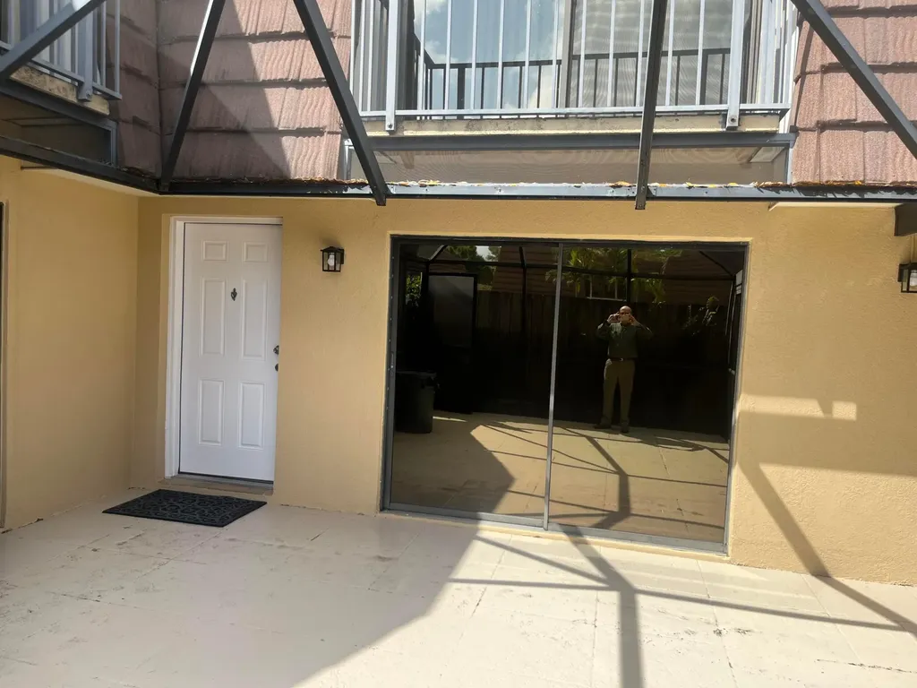 1916 19th Lane Palm Beach Gardens FL 33418