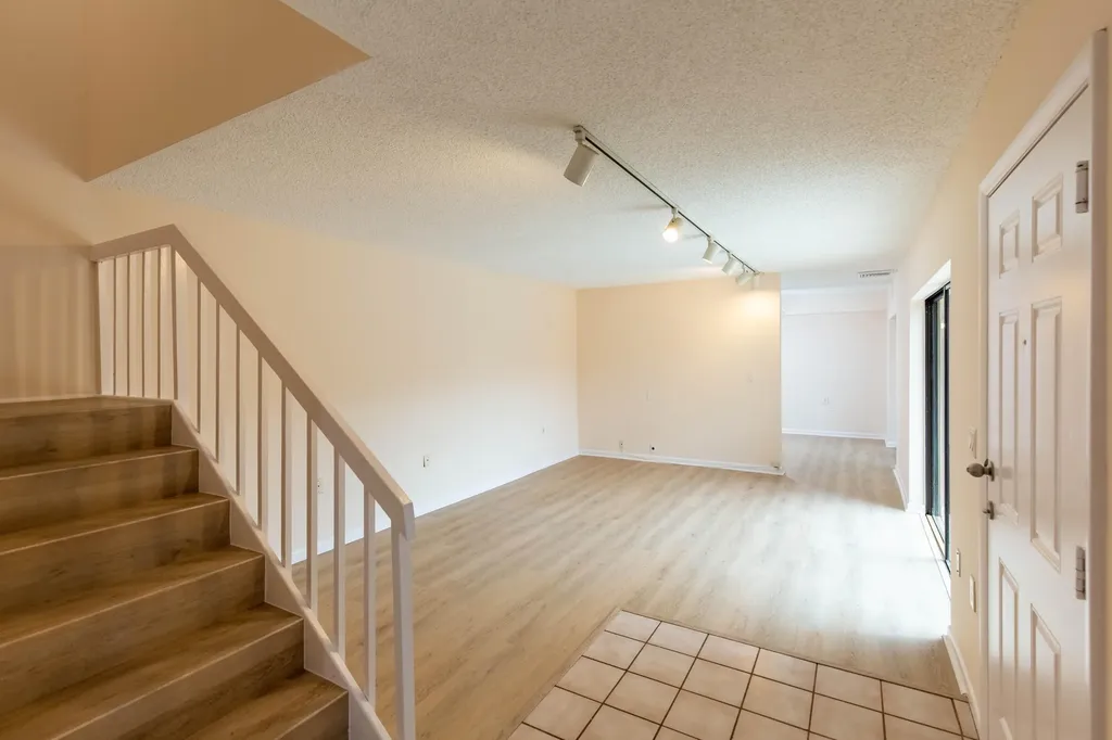 1916 19th Lane Palm Beach Gardens FL 33418