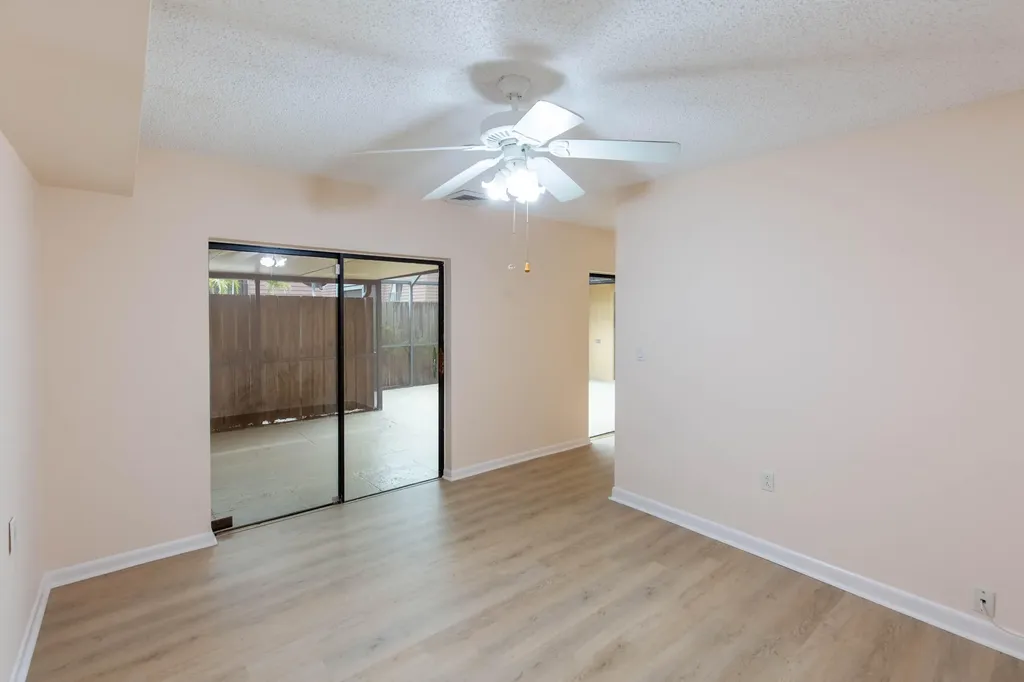 1916 19th Lane Palm Beach Gardens FL 33418