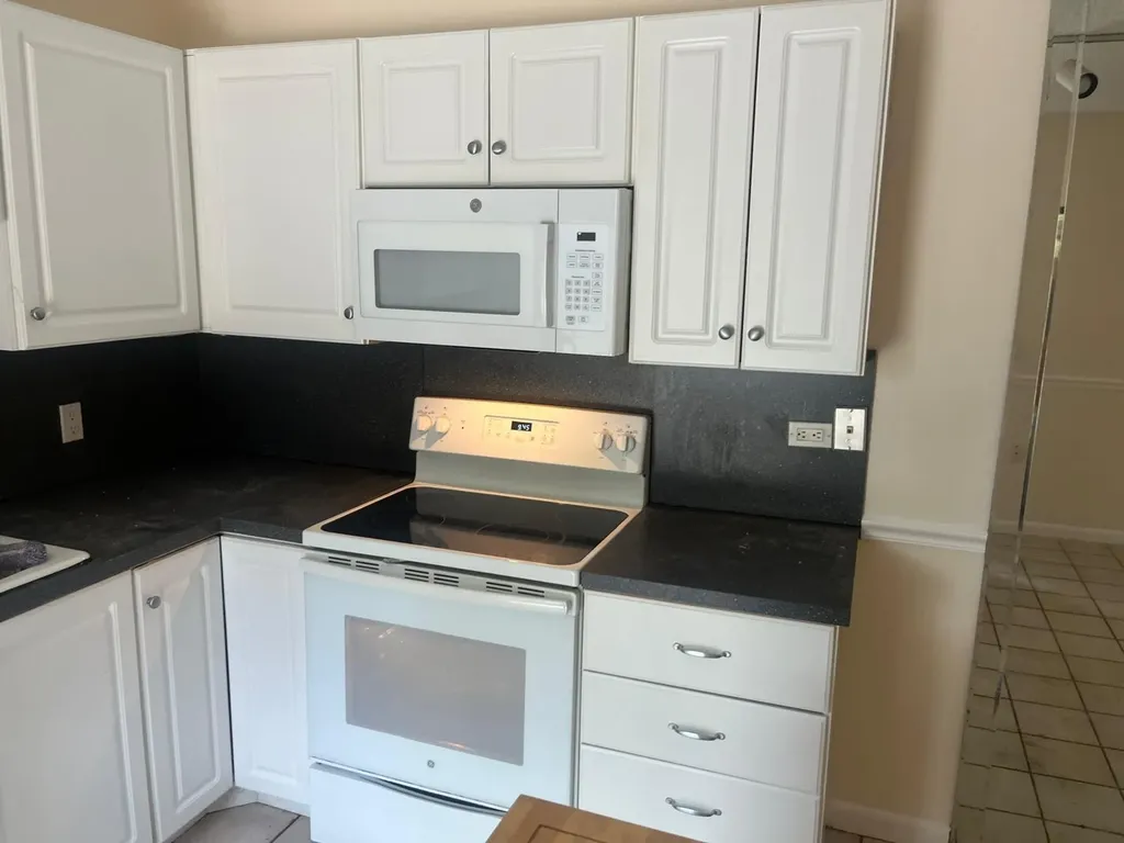1916 19th Lane Palm Beach Gardens FL 33418