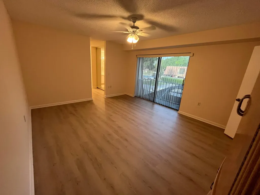 1916 19th Lane Palm Beach Gardens FL 33418