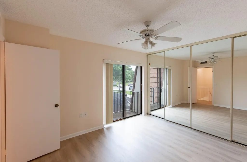 1916 19th Lane Palm Beach Gardens FL 33418