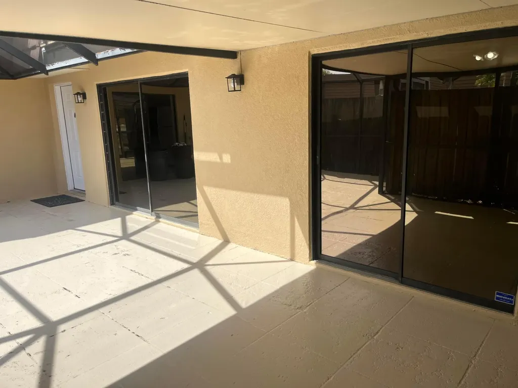 1916 19th Lane Palm Beach Gardens FL 33418