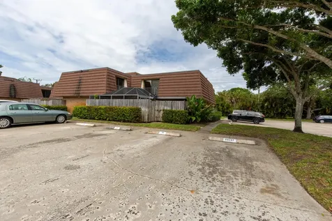 1916 19th Lane Palm Beach Gardens FL 33418