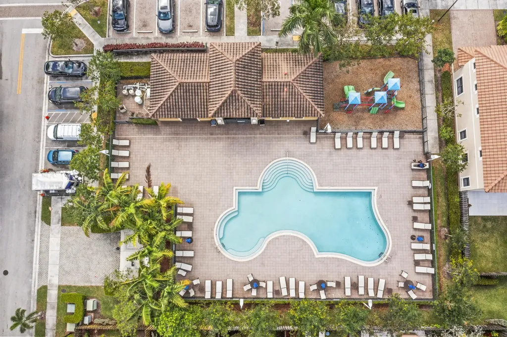 8440 Lakeview Trail Parkland FL 33076