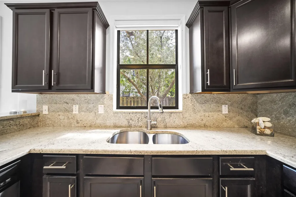8440 Lakeview Trail Parkland FL 33076
