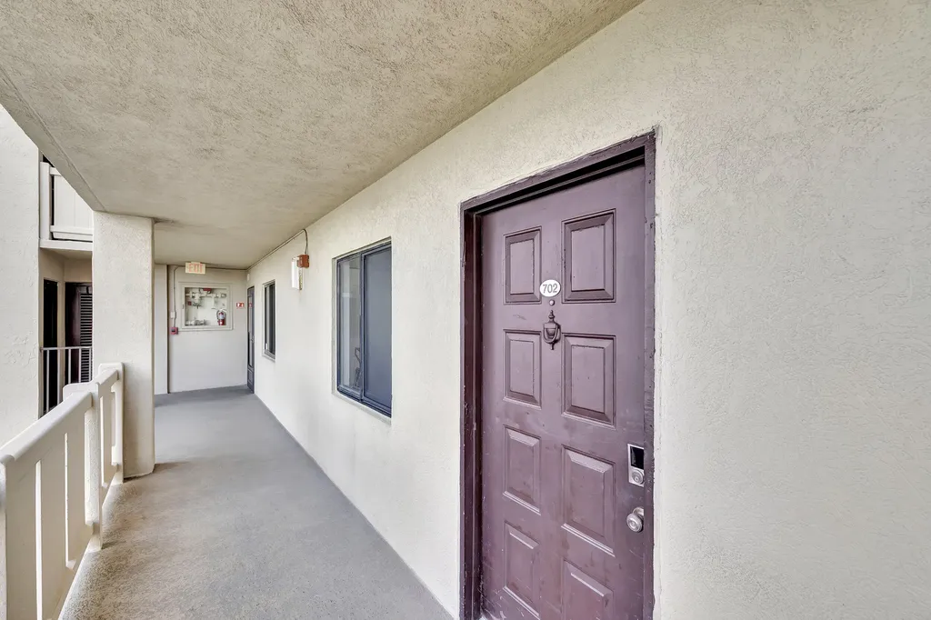 2200 S Cypress Bend Drive S Pompano Beach FL 33069
