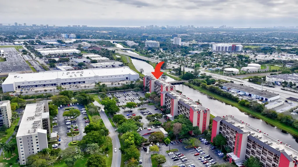2200 S Cypress Bend Drive S Pompano Beach FL 33069