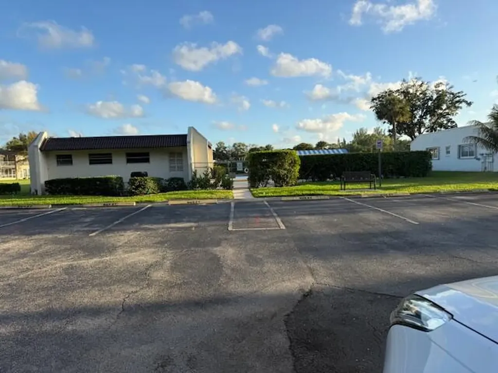 222 Lake Constance Drive West Palm Beach FL 33411