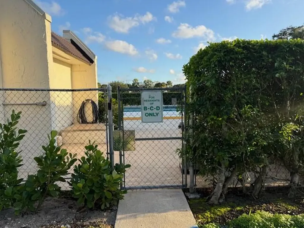 222 Lake Constance Drive West Palm Beach FL 33411