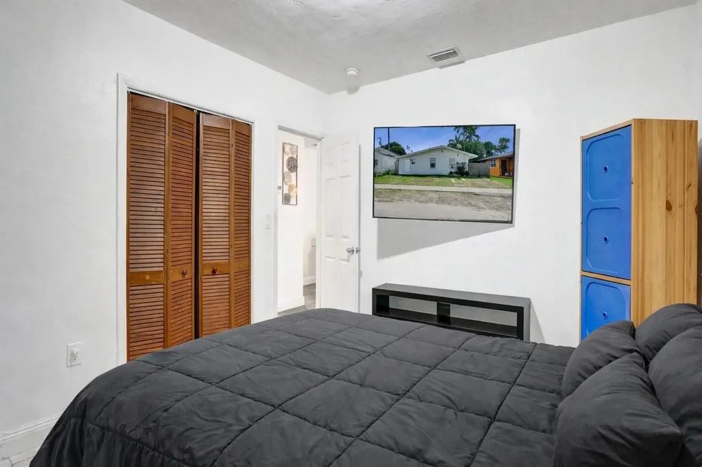 250 NW 83rd Street Miami FL 33150