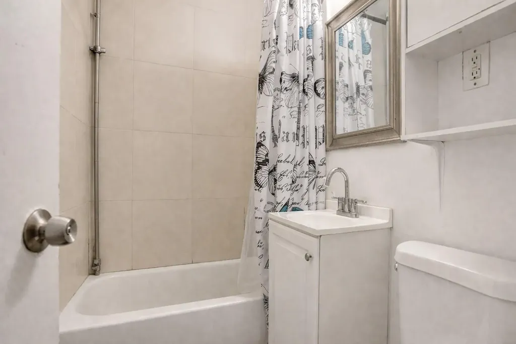 250 NW 83rd Street Miami FL 33150