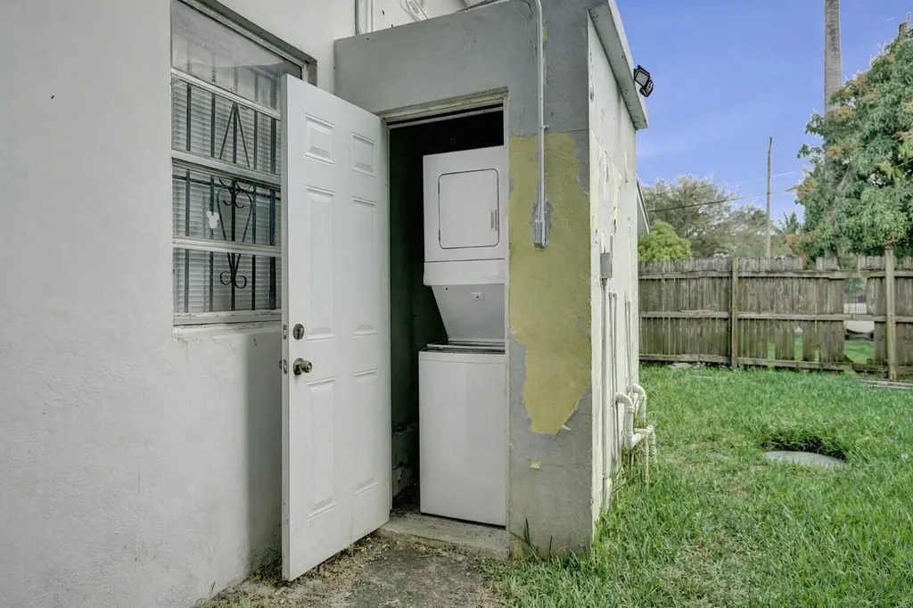 250 NW 83rd Street Miami FL 33150
