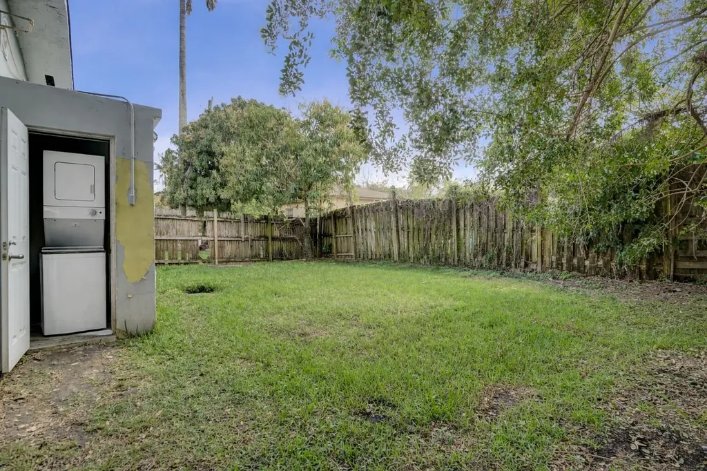 250 NW 83rd Street Miami FL 33150