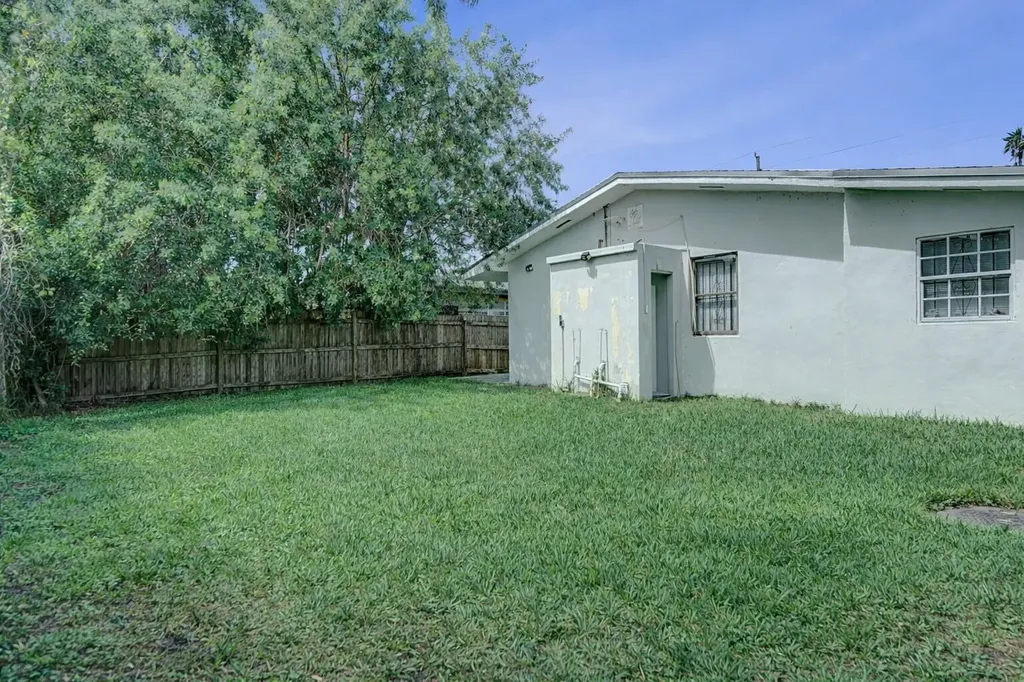 250 NW 83rd Street Miami FL 33150